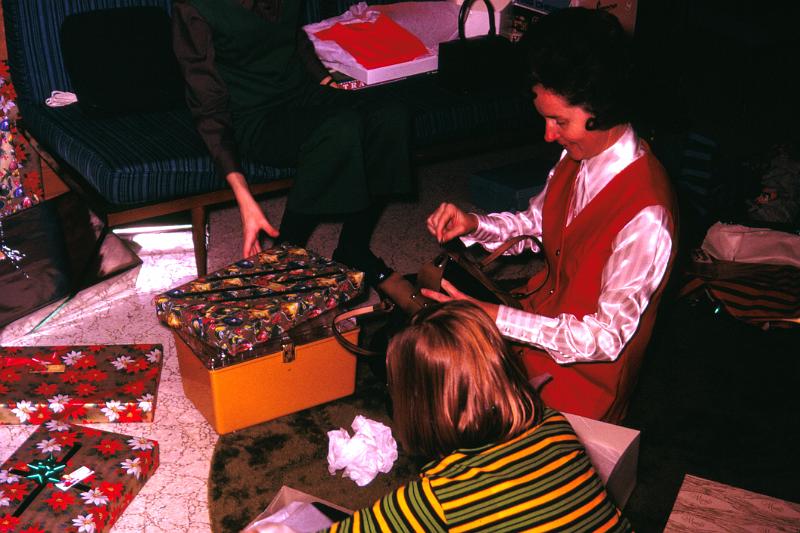 Christmas 1969, 1970, Halloween 1969 3200dpi 066.jpg - Xmas 1970